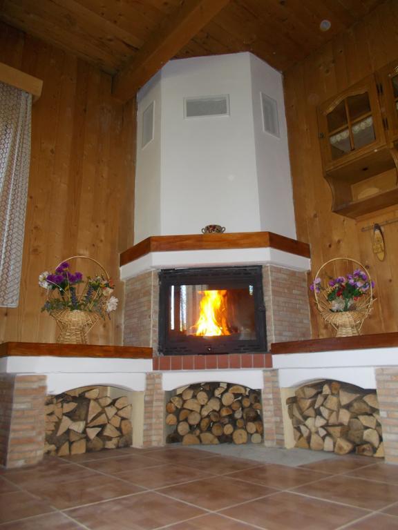 Casa Lacramioara Simbata de Sus Exterior photo